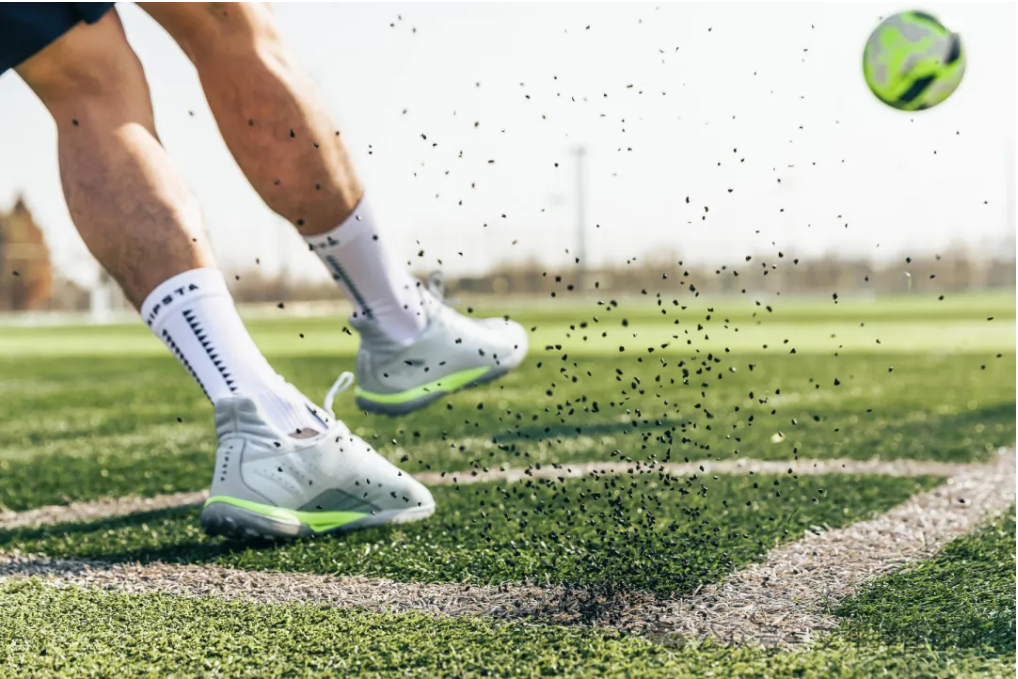 Analysis of the Characteristics of Different Upper Materials in Football Shoes