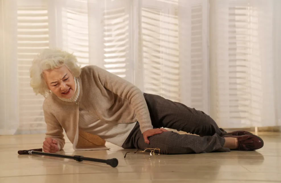 Winter Fracture Rate Soars by 24%: Poor Shoe Selection Poses High Risk! Did You Choose Wisely?