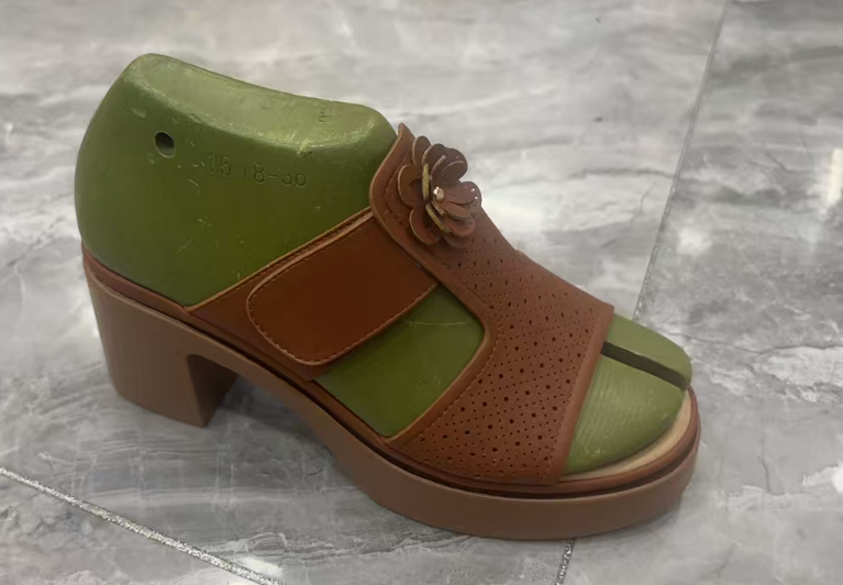 Shoe last and custom outsole development reference